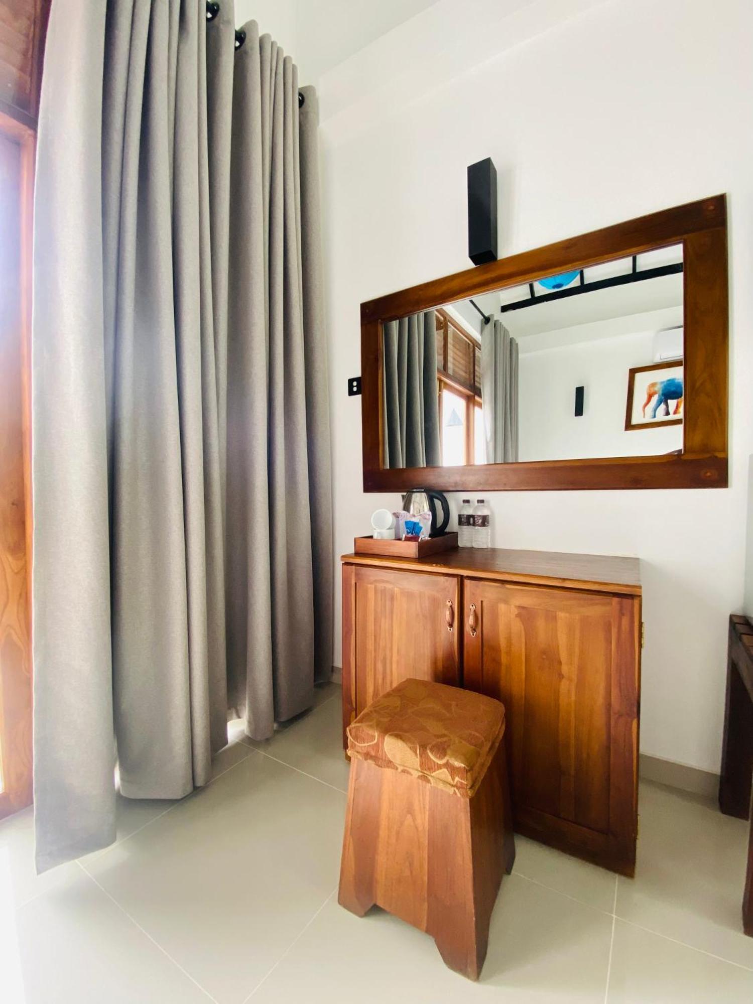 Hotel Athgira Udawalawe Ngoại thất bức ảnh